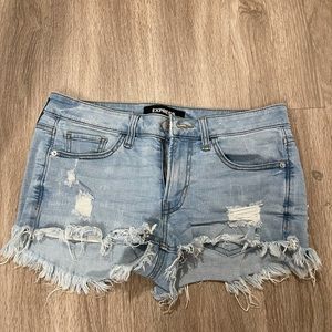 Lighwashed Ripped Jean Shorts